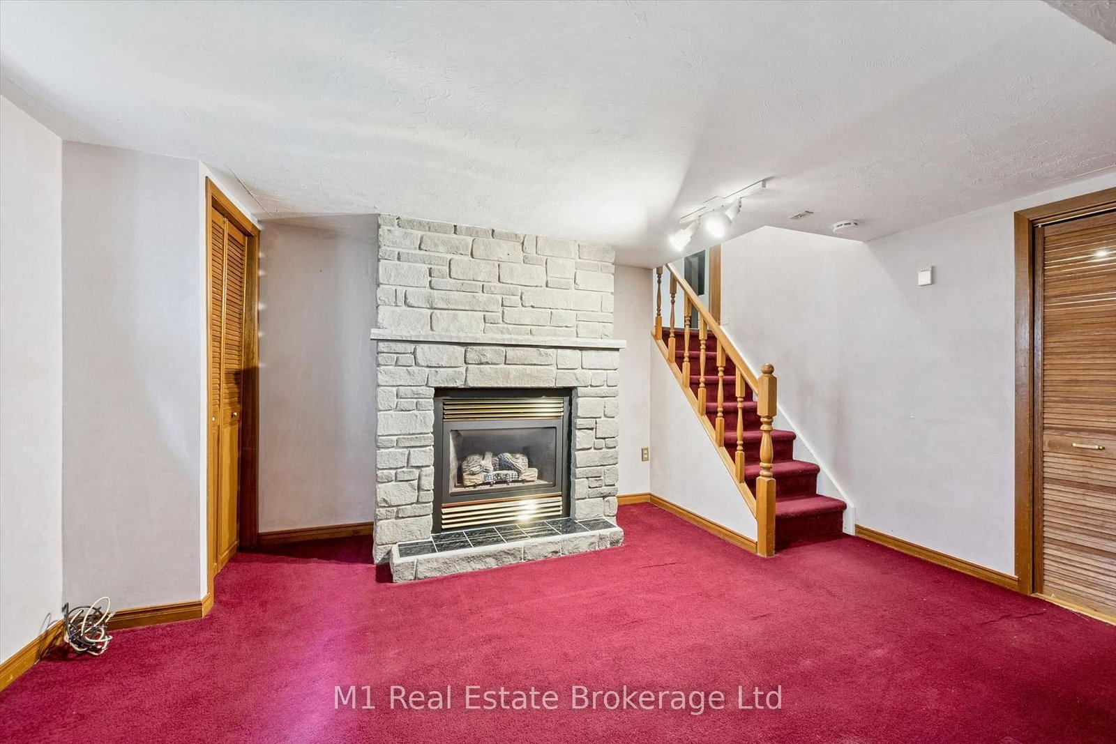 216 Parkside Drive E • Centre Wellington, ON photo 27