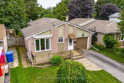 216 Parkside Drive E • Centre Wellington, ON photo 3