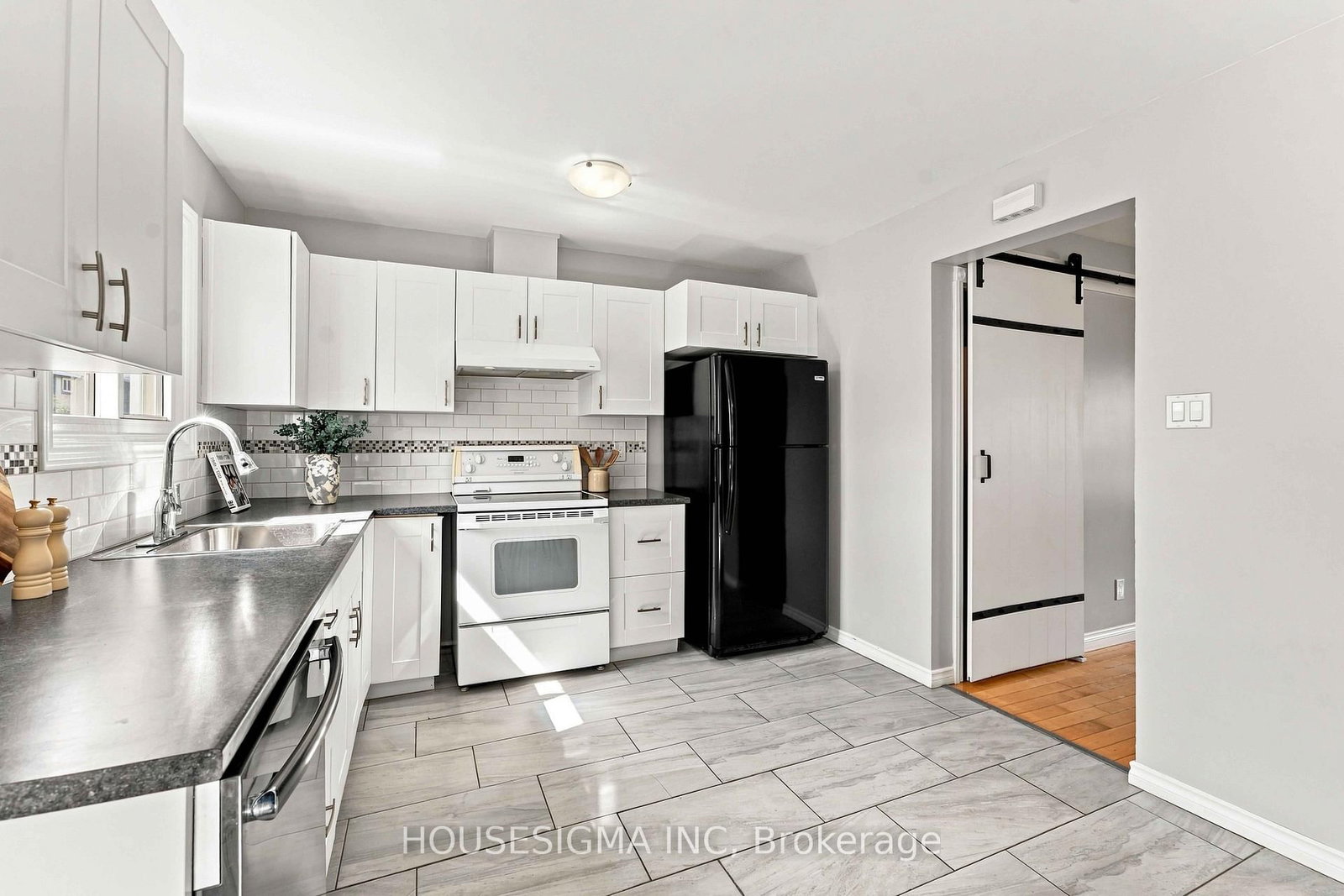 3400 Paul Anka Drive • #90 • Ottawa, ON photo 18