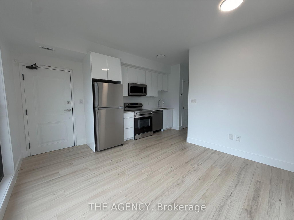 206 - 7277 Wilson Crescent 4