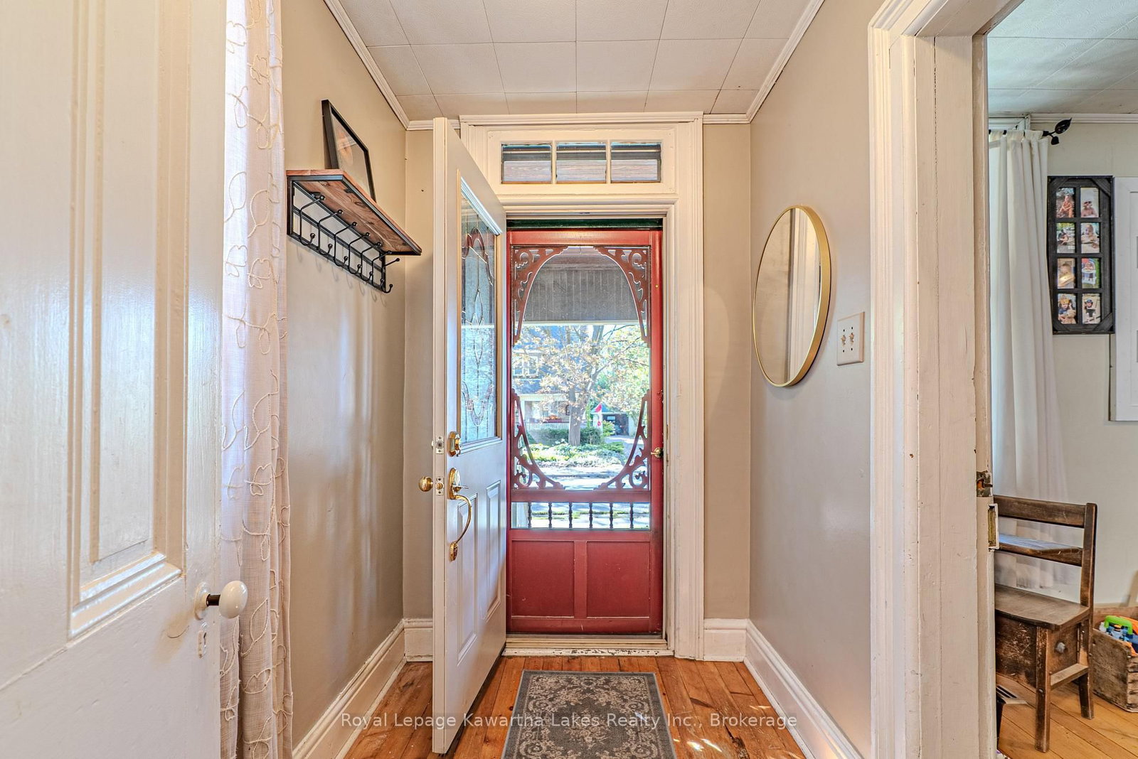 18 Melbourne Street W • Kawartha Lakes, ON photo 12
