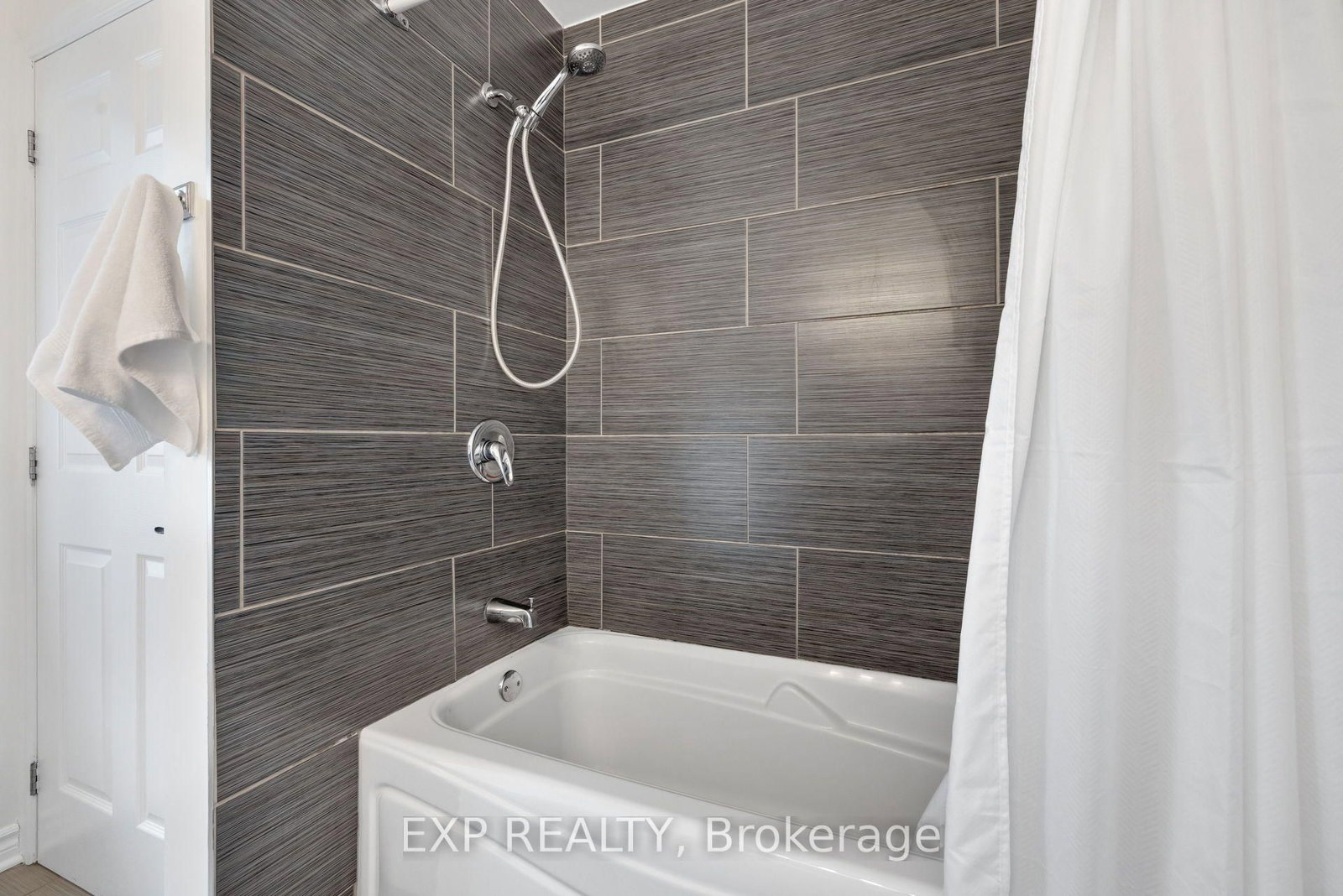 103 FLAMBOROUGH Way • Ottawa, ON photo 32