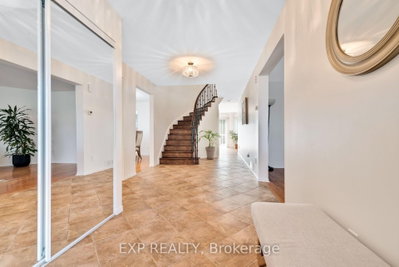 103 FLAMBOROUGH Way • Ottawa, ON photo 4