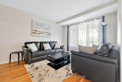 103 FLAMBOROUGH Way • Ottawa, ON photo 6