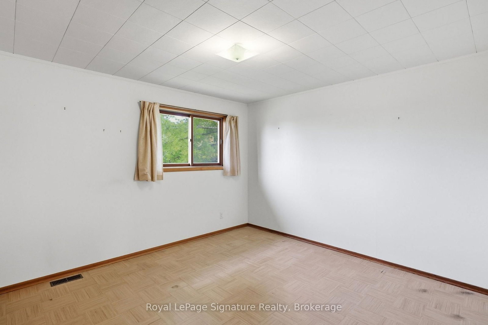 27 Louisa Street W • Blue Mountains, ON photo 15