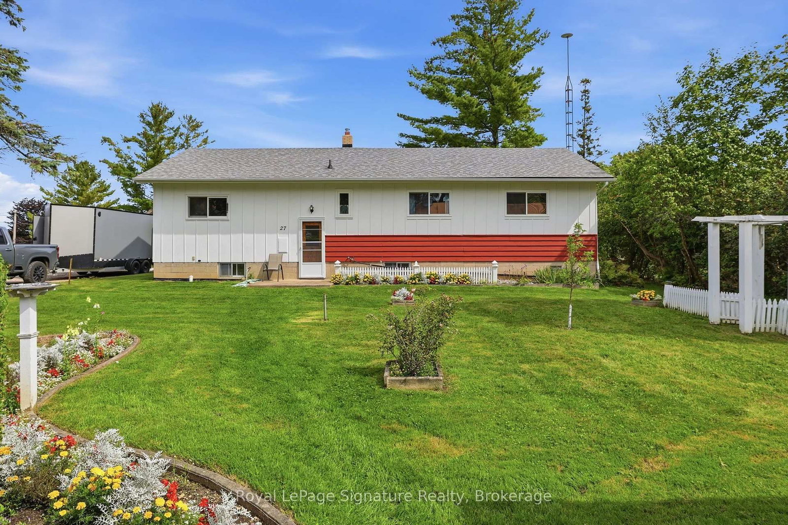 27 Louisa Street W • Blue Mountains, ON photo 3