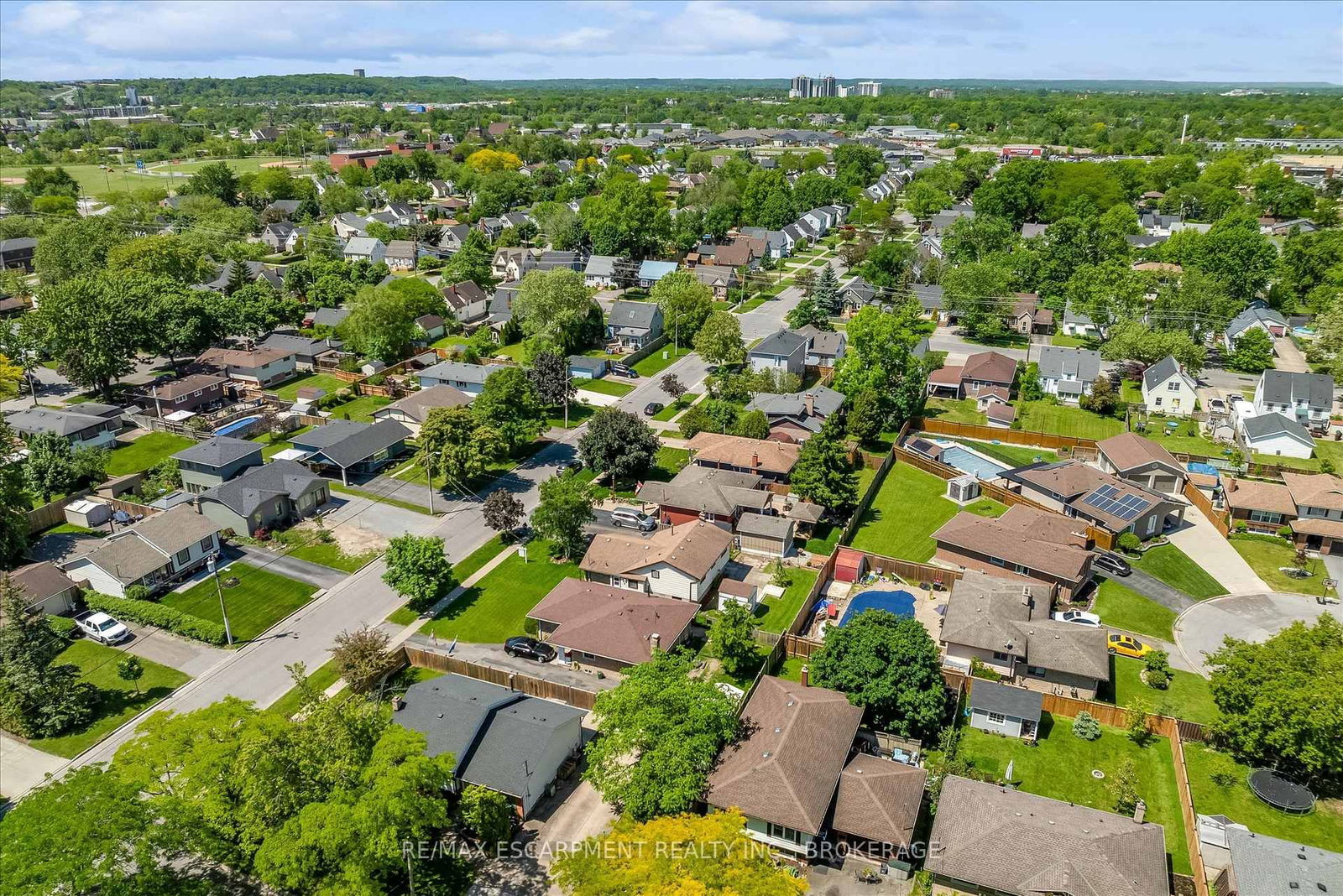 49 Grove Avenue • St. Catharines, ON photo 43