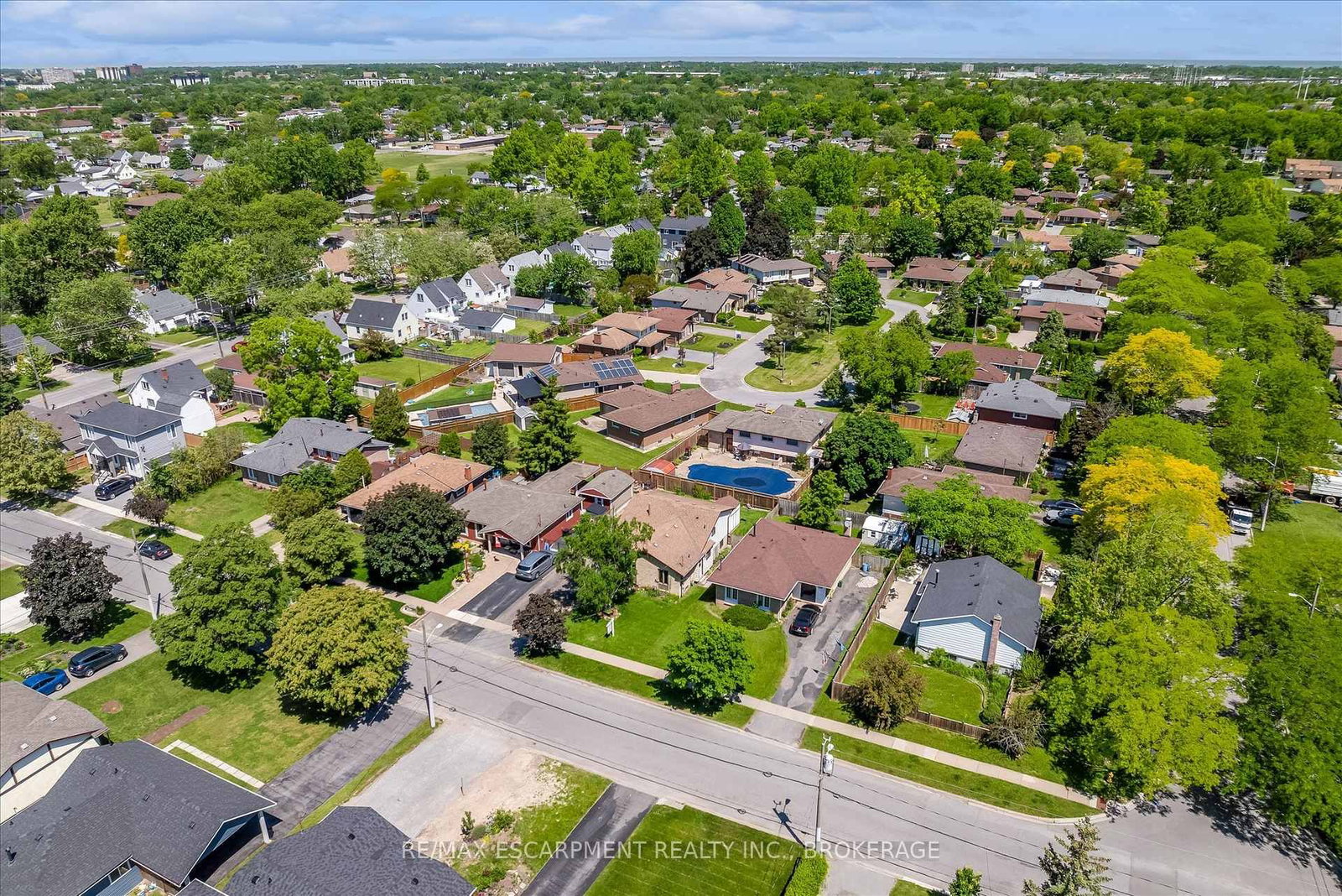 49 Grove Avenue • St. Catharines, ON photo 46