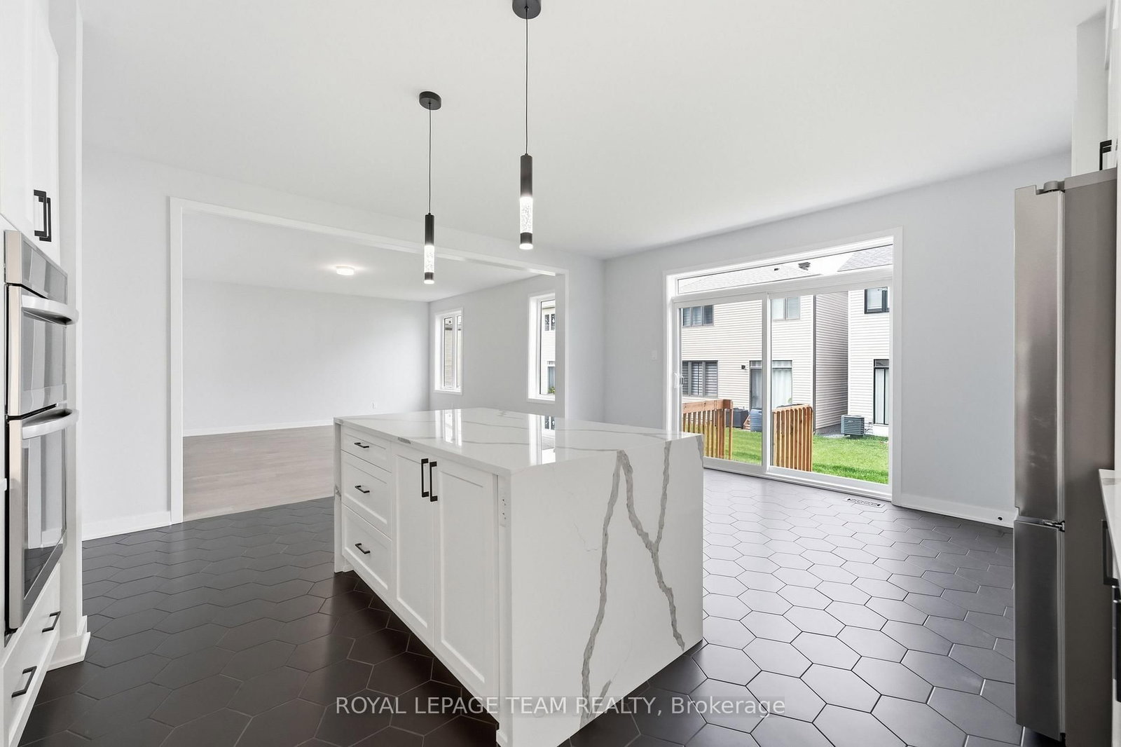 1018 Charolais Place • Richmond, ON photo 16