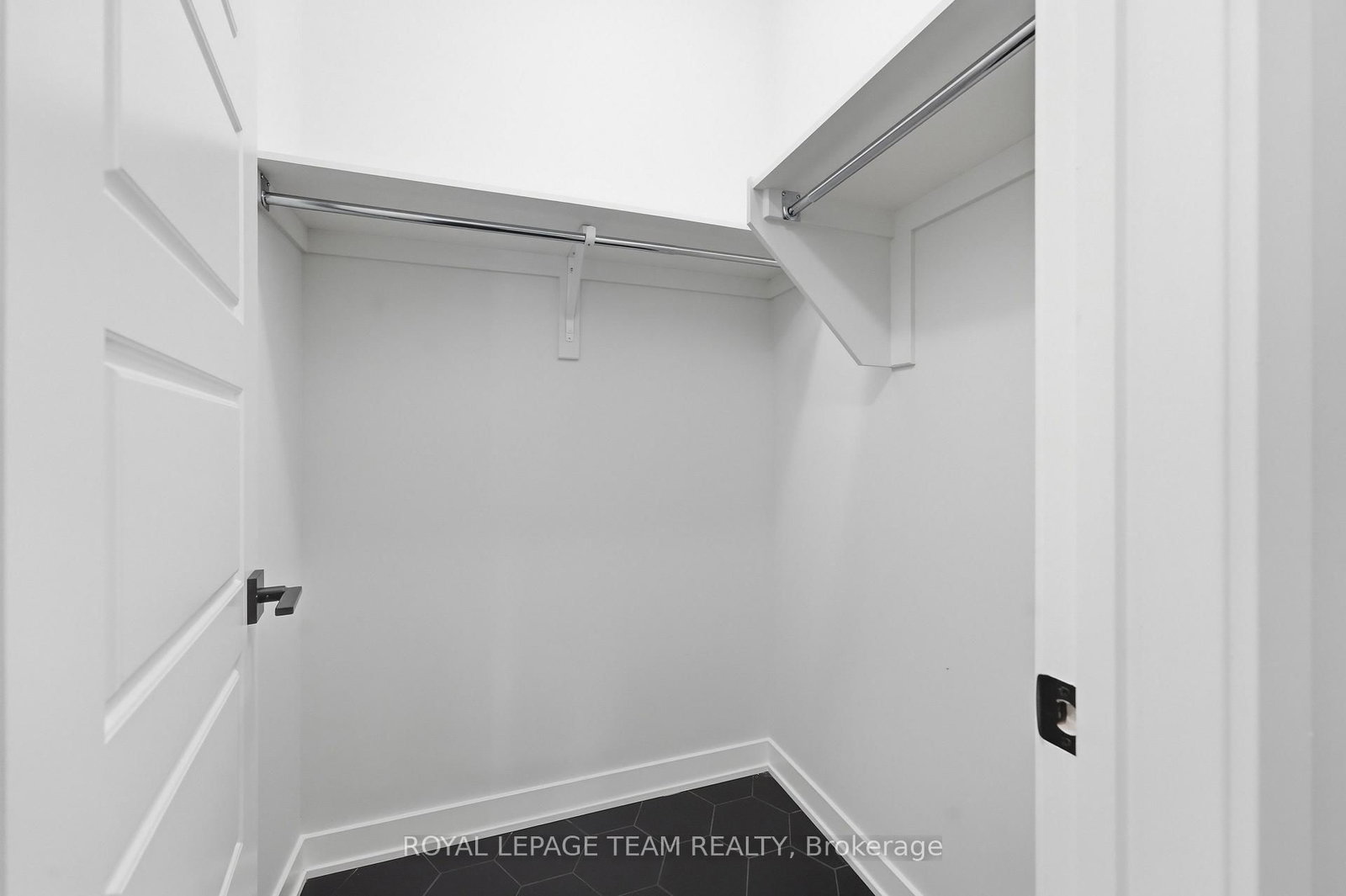 1018 Charolais Place • Richmond, ON photo 24