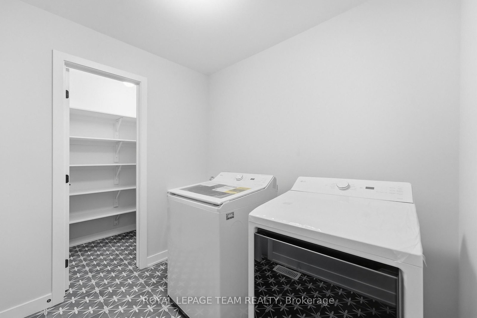 1018 Charolais Place • Richmond, ON photo 26