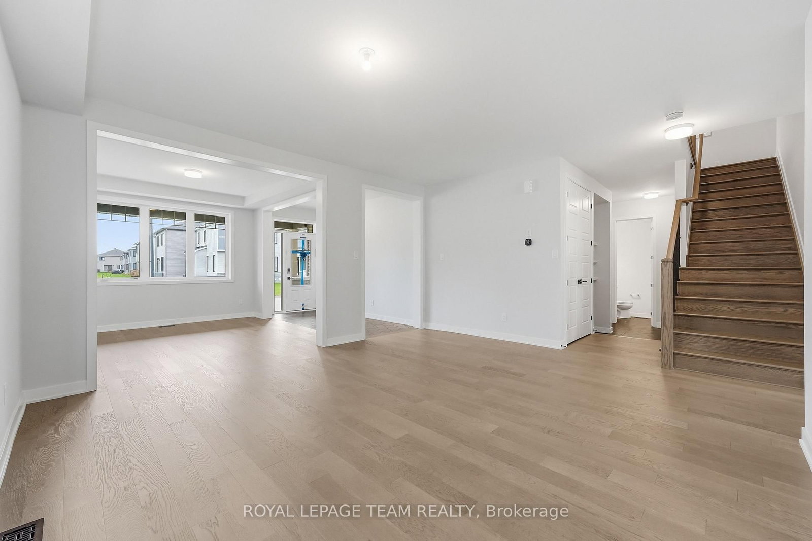 1018 Charolais Place • Richmond, ON photo 8