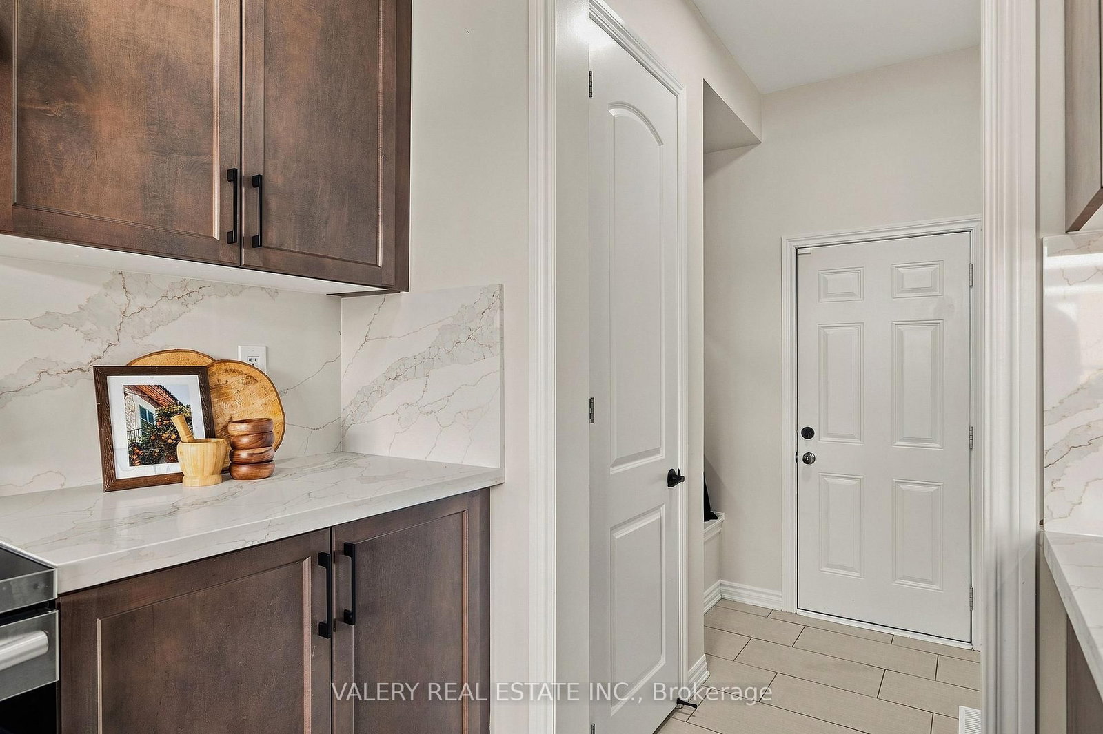 32 Montrose Avenue • Haldimand, ON photo 18