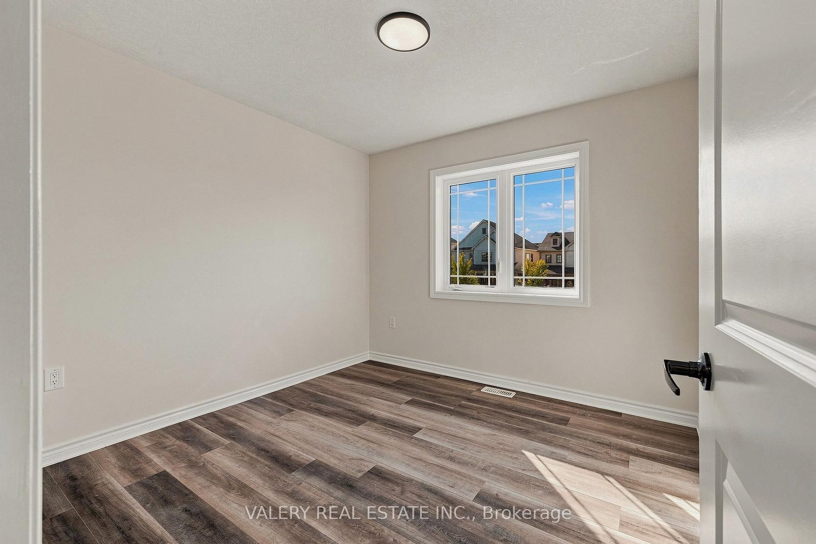 32 Montrose Avenue • Haldimand, ON photo 41