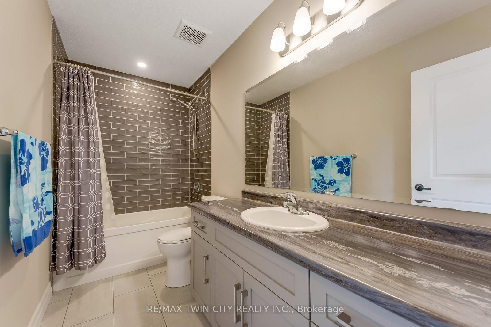14 Marianne Dorn Trail Road • Kitchener, ON photo 38