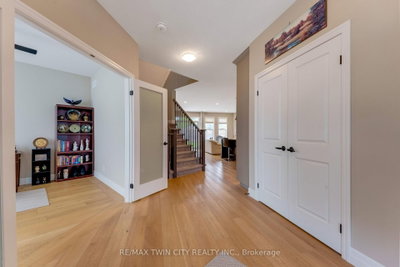 14 Marianne Dorn Trail Road • Kitchener, ON photo 4