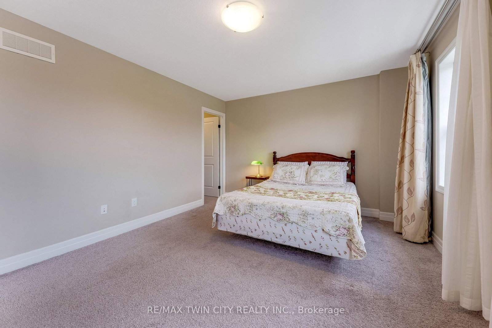 14 Marianne Dorn Trail Road • Kitchener, ON photo 41
