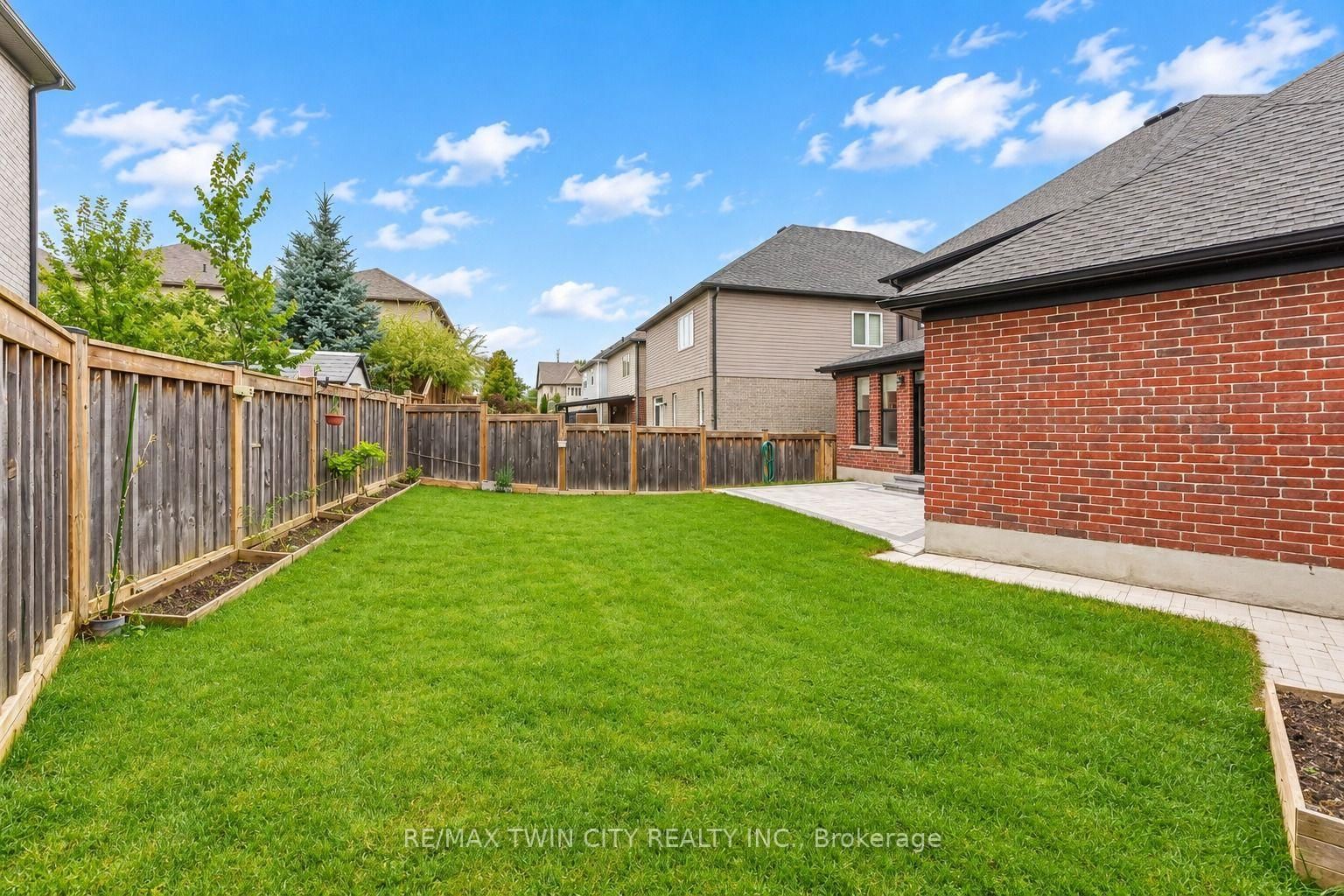 14 Marianne Dorn Trail Road • Kitchener, ON photo 45