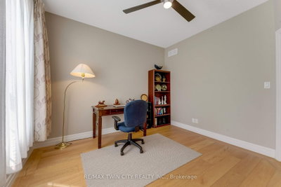 14 Marianne Dorn Trail Road • Kitchener, ON photo 6