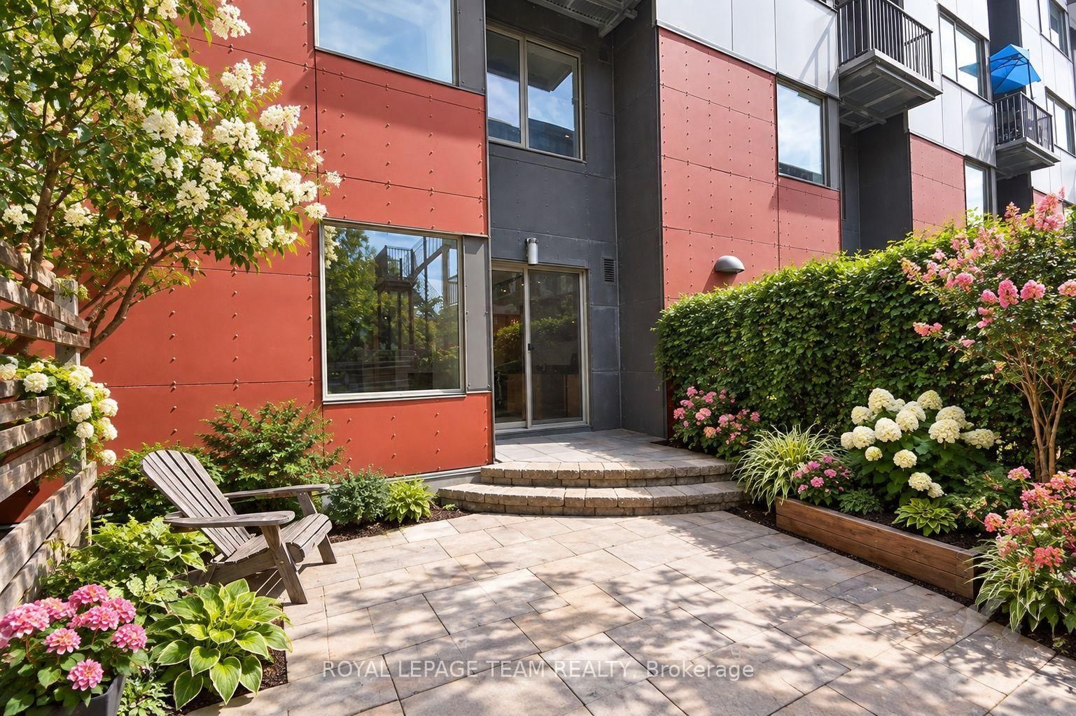 1014 Bank Street • Ottawa, ON photo 15