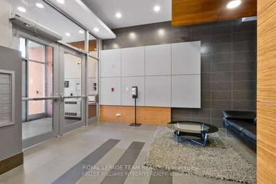 1014 Bank Street • Ottawa, ON photo 4
