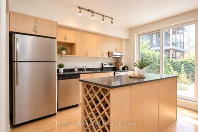 1014 Bank Street • Ottawa, ON photo 6