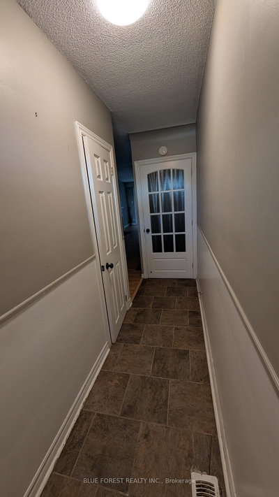 36 Arbour Glen Crescent • London East, ON photo 2