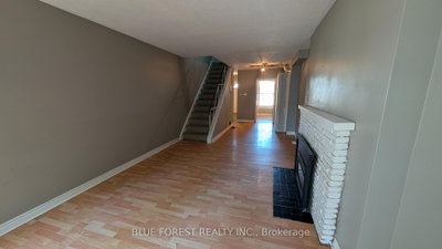 36 Arbour Glen Crescent • London East, ON photo 4