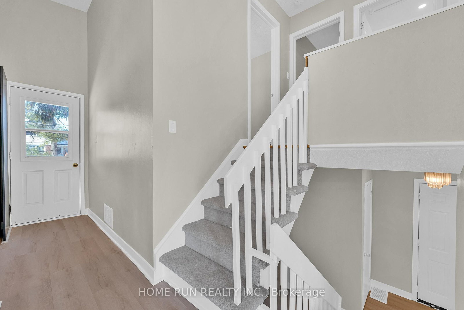 1259 Meadowlands Drive E • Ottawa, ON photo 9