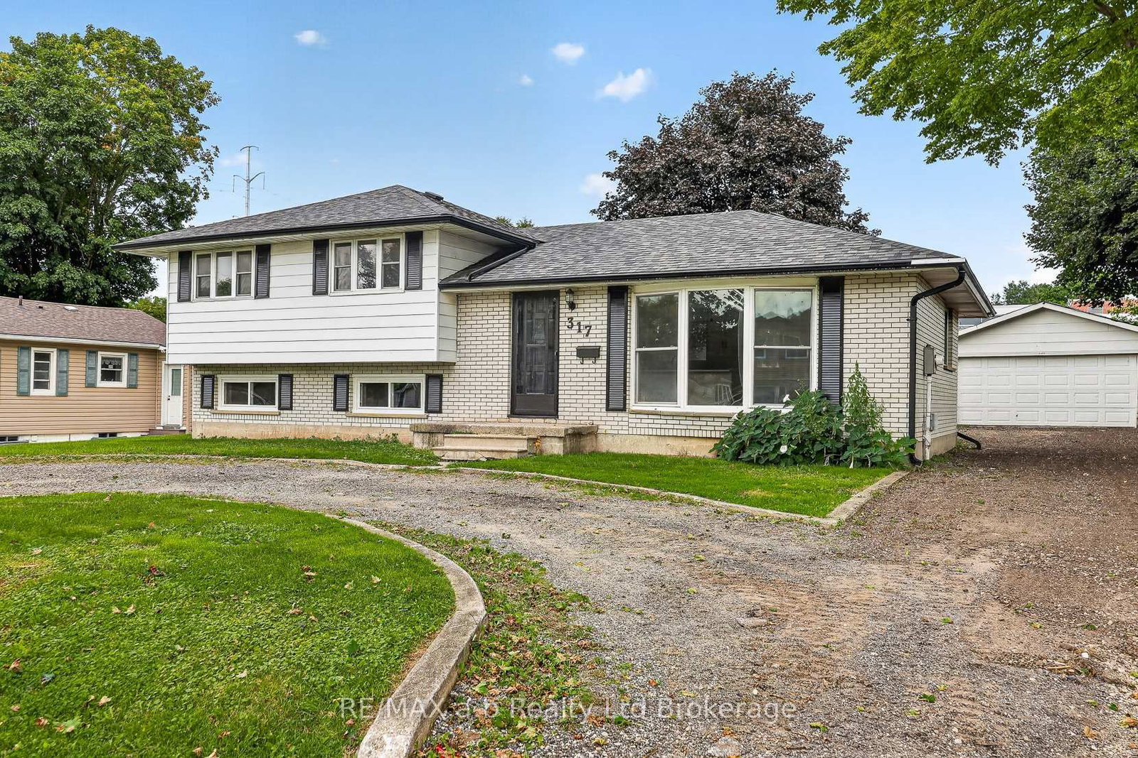 317 Russell Street • Woodstock, ON photo 1