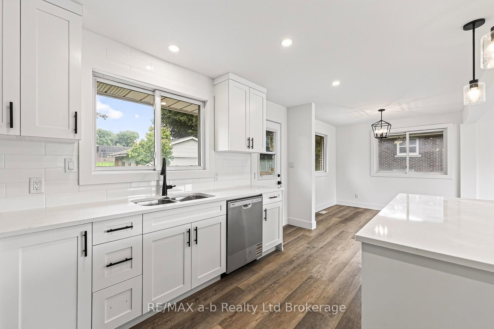 317 Russell Street • Woodstock, ON photo 10