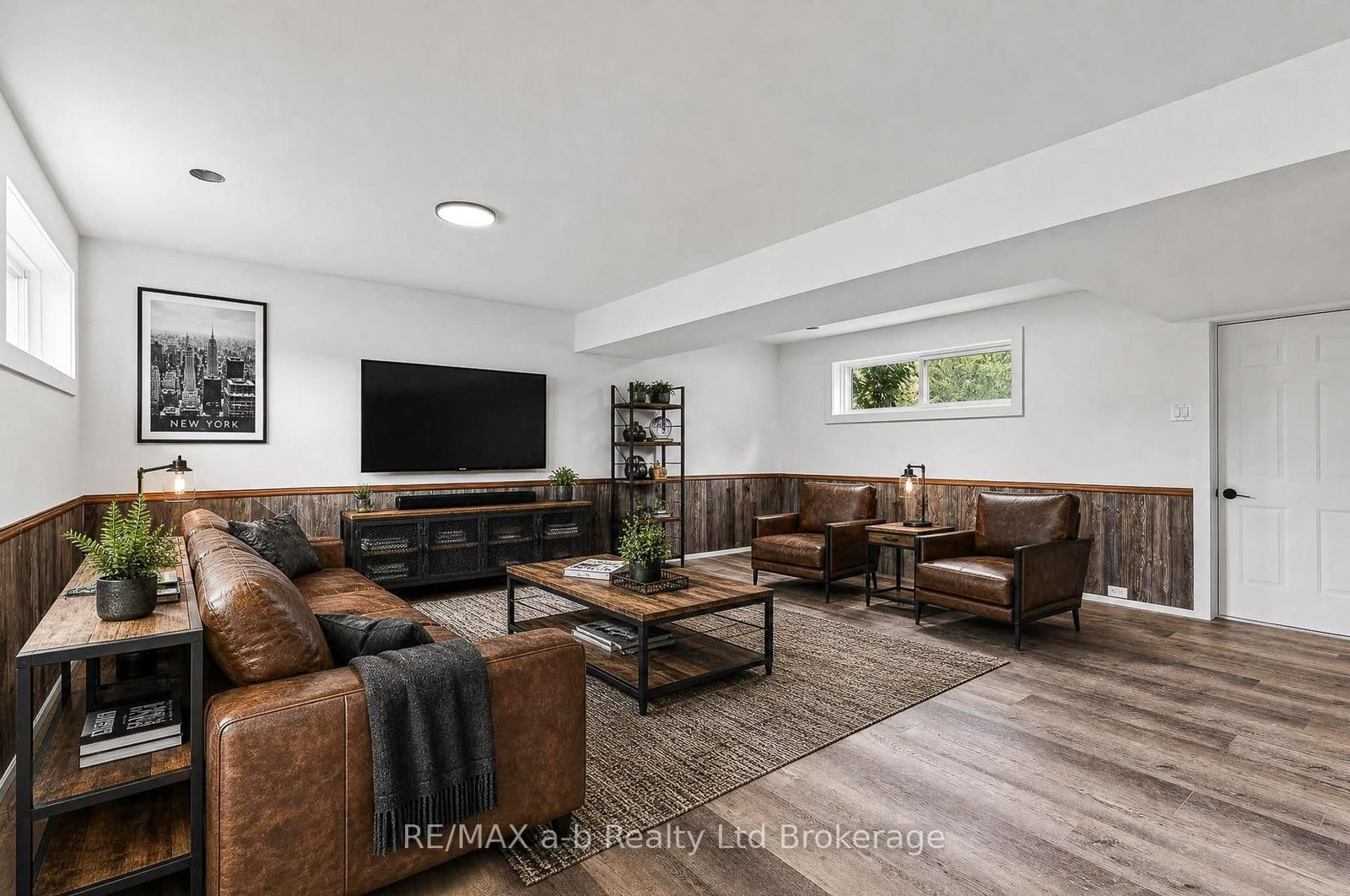 317 Russell Street • Woodstock, ON photo 25