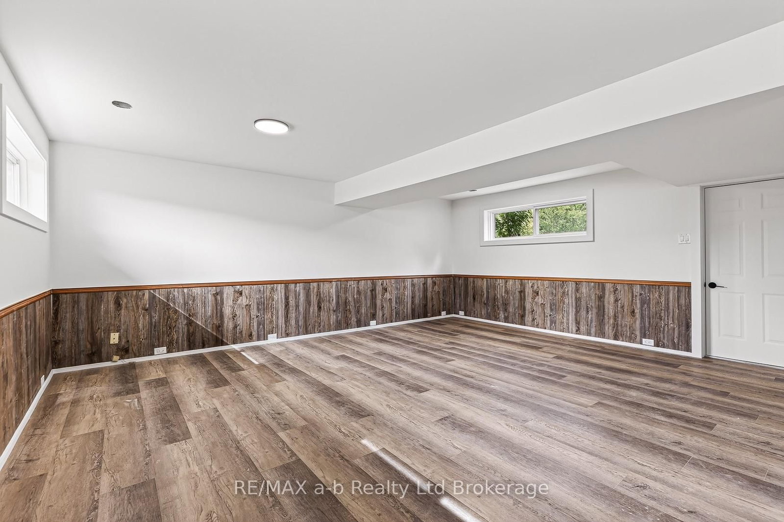 317 Russell Street • Woodstock, ON photo 26