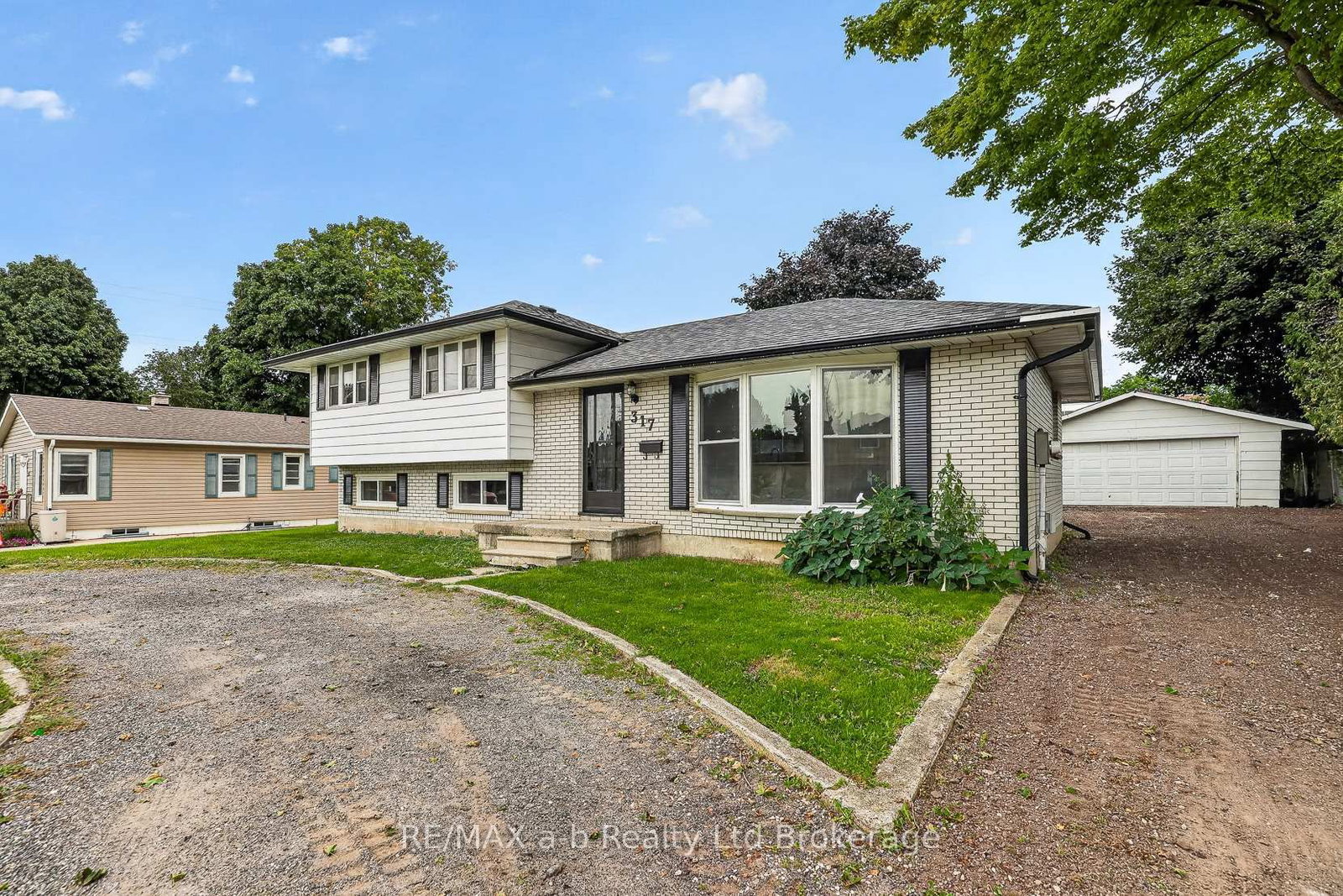 317 Russell Street • Woodstock, ON photo 47