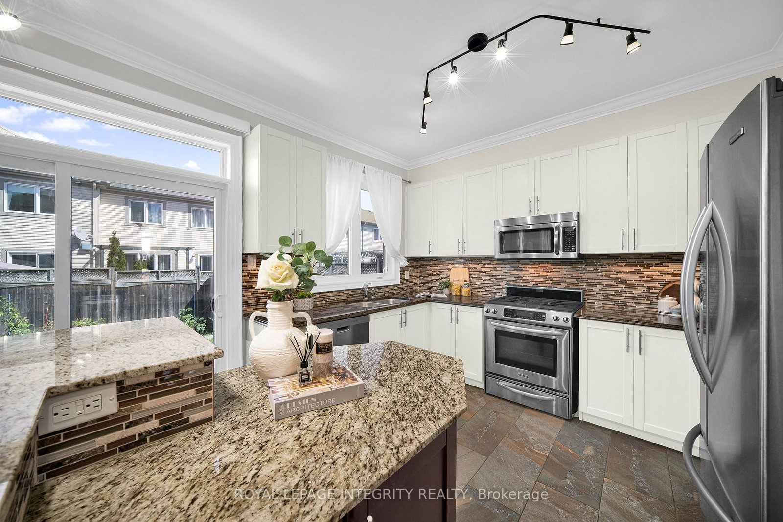 3009 Freshwater Way • Ottawa, ON photo 12
