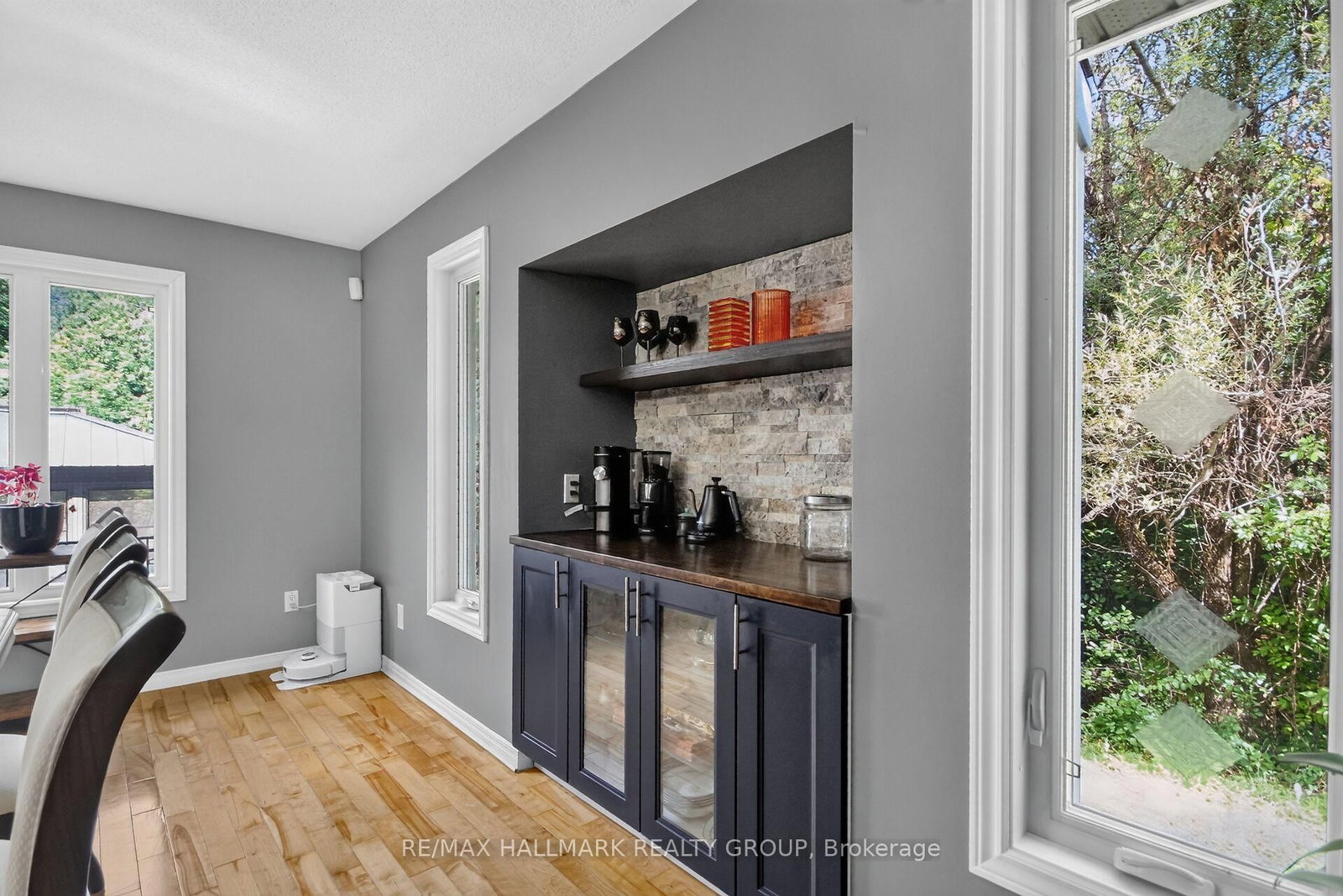 8251 Ranita Crescent • Metcalfe, ON photo 13