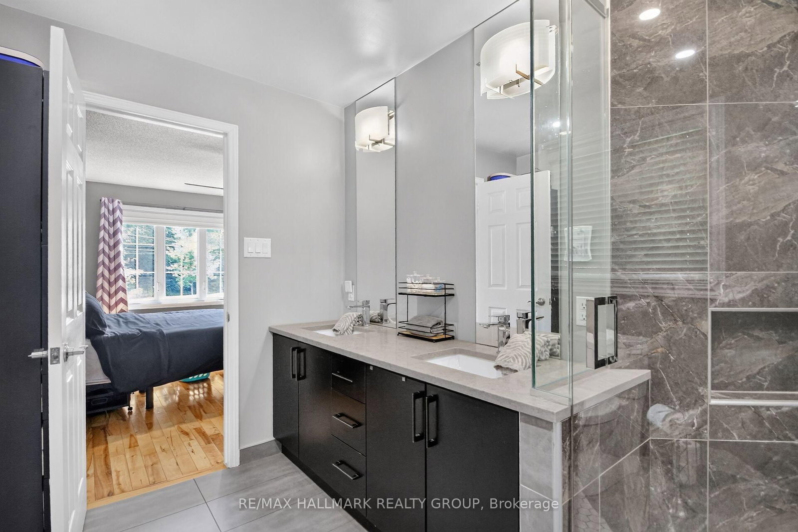 8251 Ranita Crescent • Metcalfe, ON photo 17