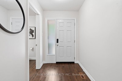 742 Fanshawe Park Road E • London North, ON photo 3