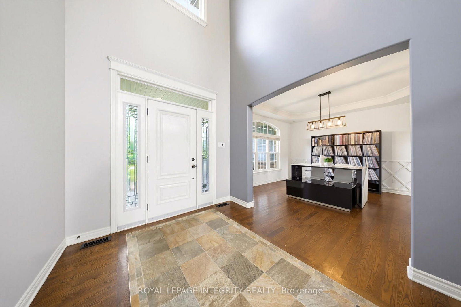 562 Pennycross Lane • Carp, ON photo 5