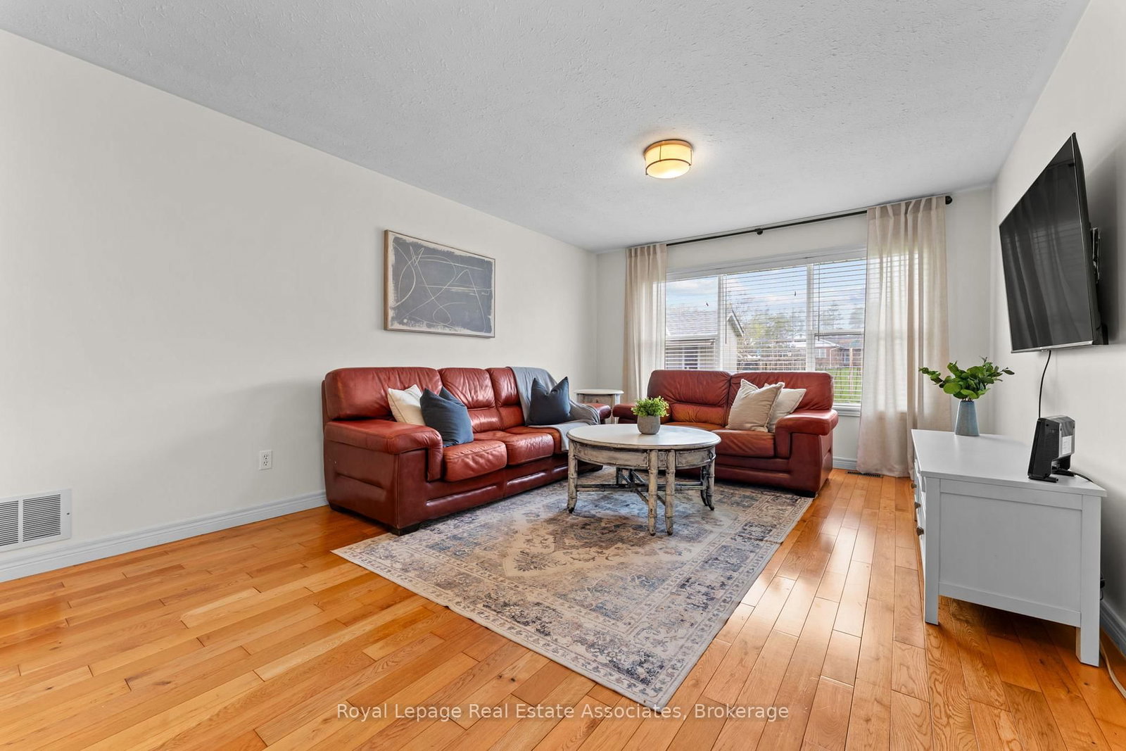 190 Sheffield Street • Southgate, ON photo 11