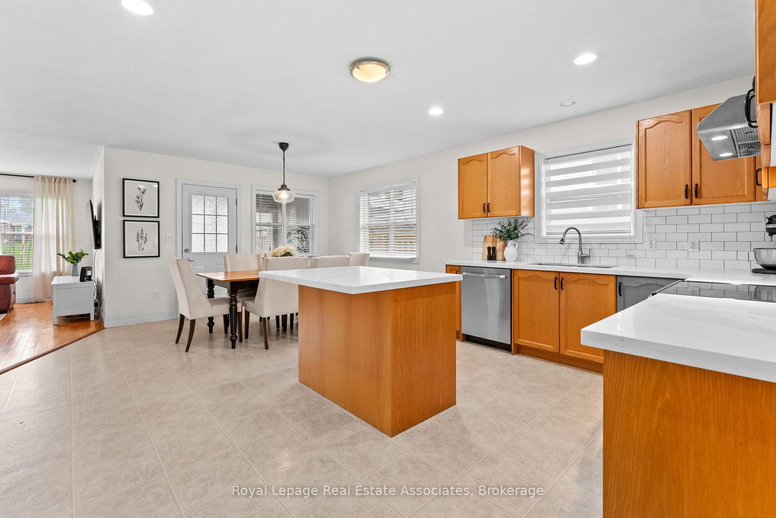190 Sheffield Street • Southgate, ON photo 5