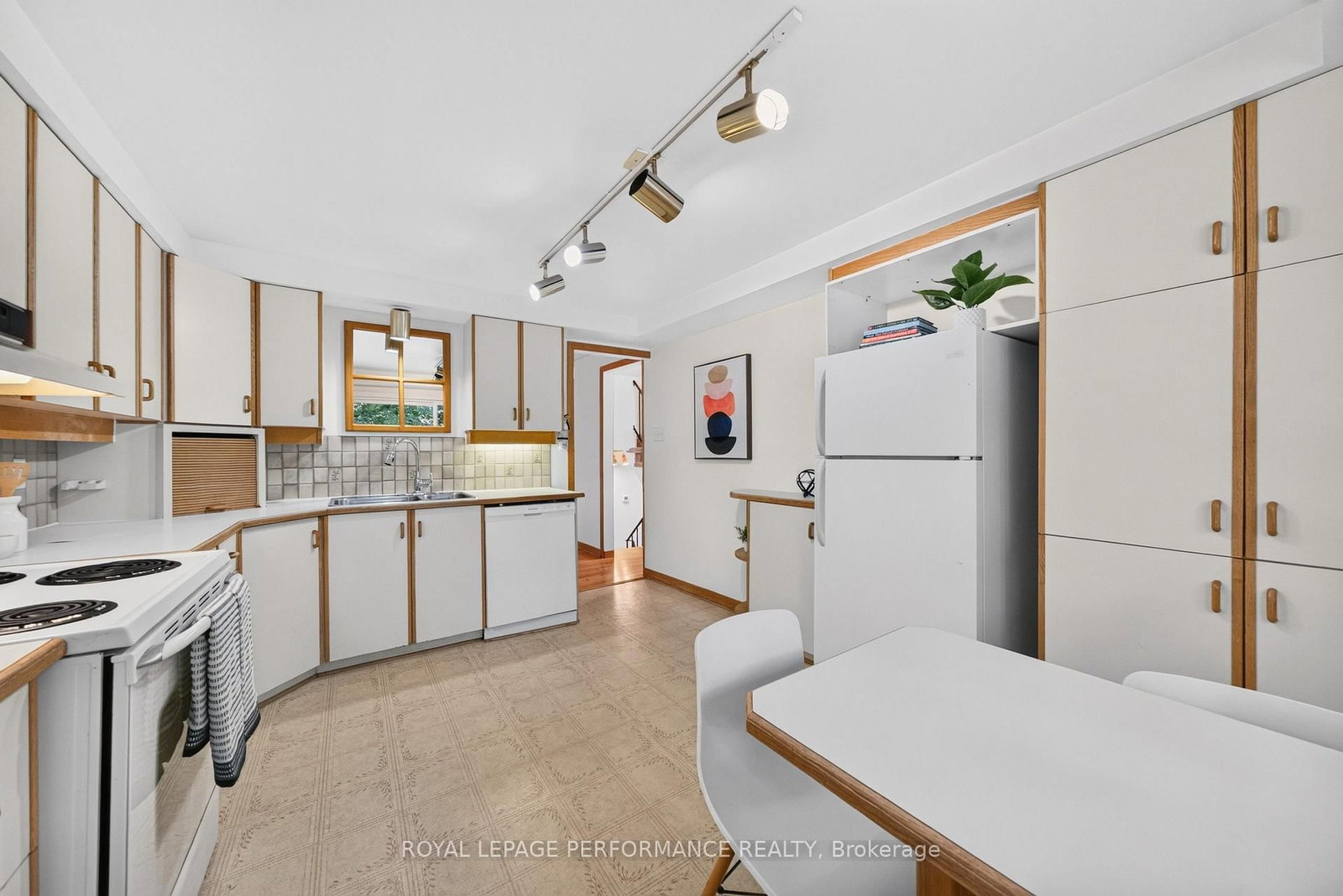 2 Bertona Street • #23 • Ottawa, ON photo 17