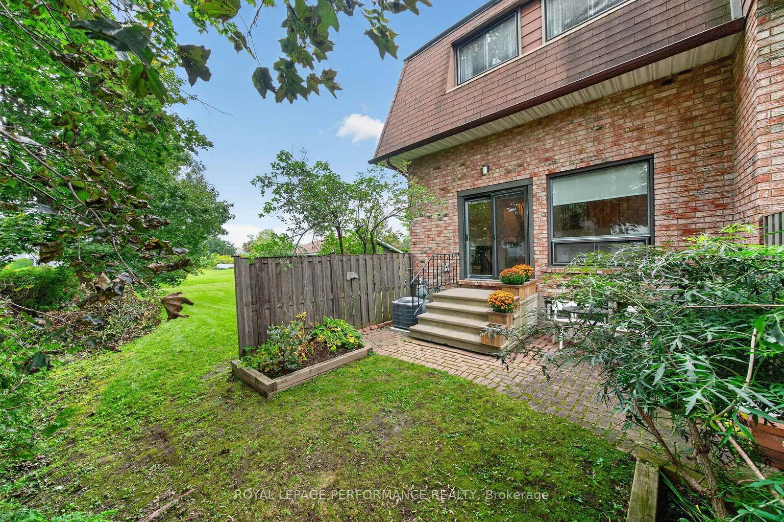 2 Bertona Street • #23 • Ottawa, ON photo 37