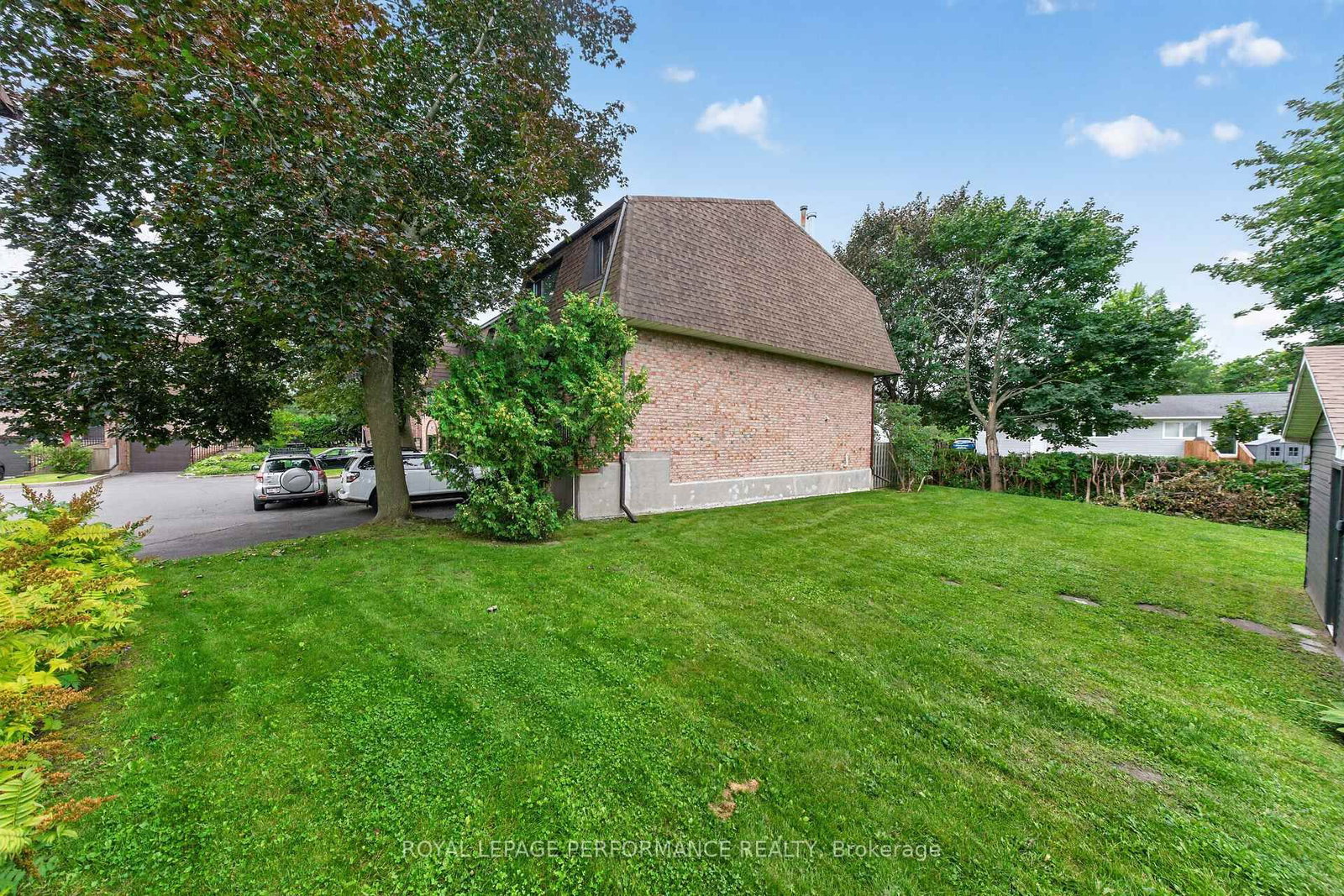 2 Bertona Street • #23 • Ottawa, ON photo 38