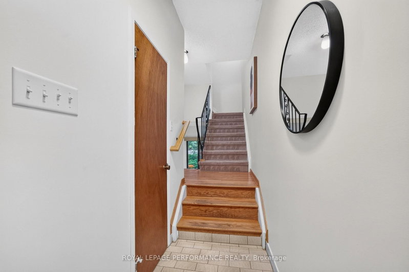 2 Bertona St photo 4