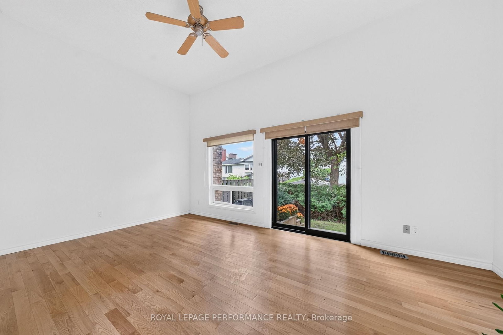 2 Bertona Street • #23 • Ottawa, ON photo 6