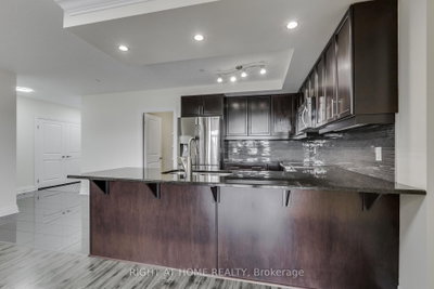 240 Villagewalk Boulevard • #212 • London North, ON photo 6