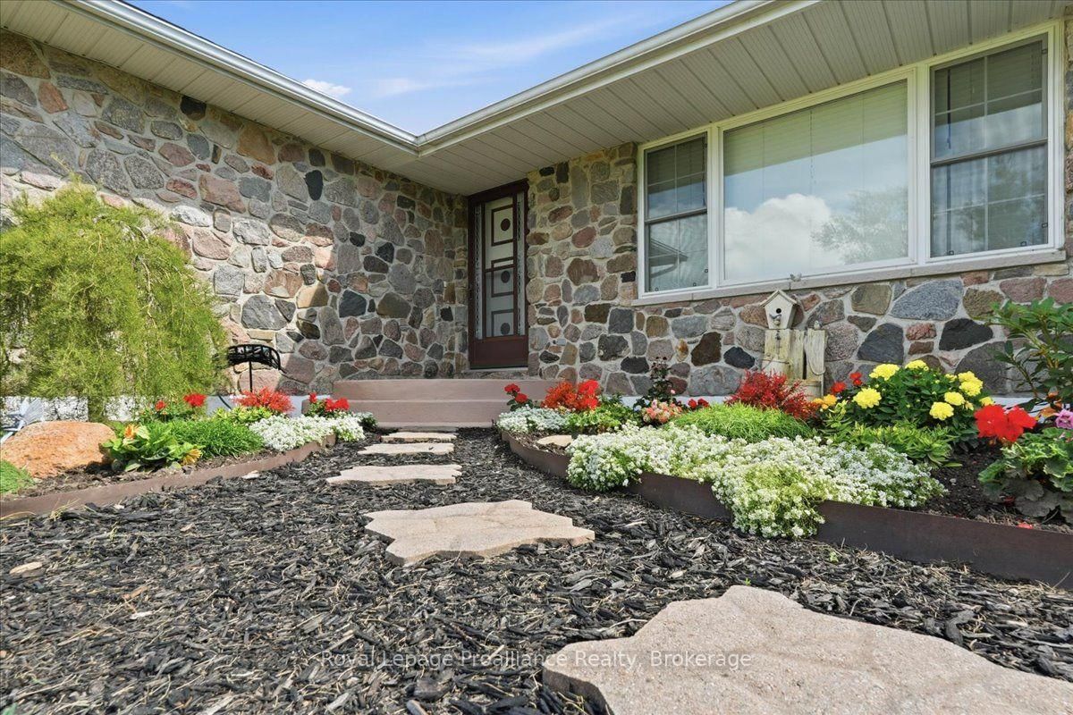 305 Valley Road • Prince Edward County, ON photo 50