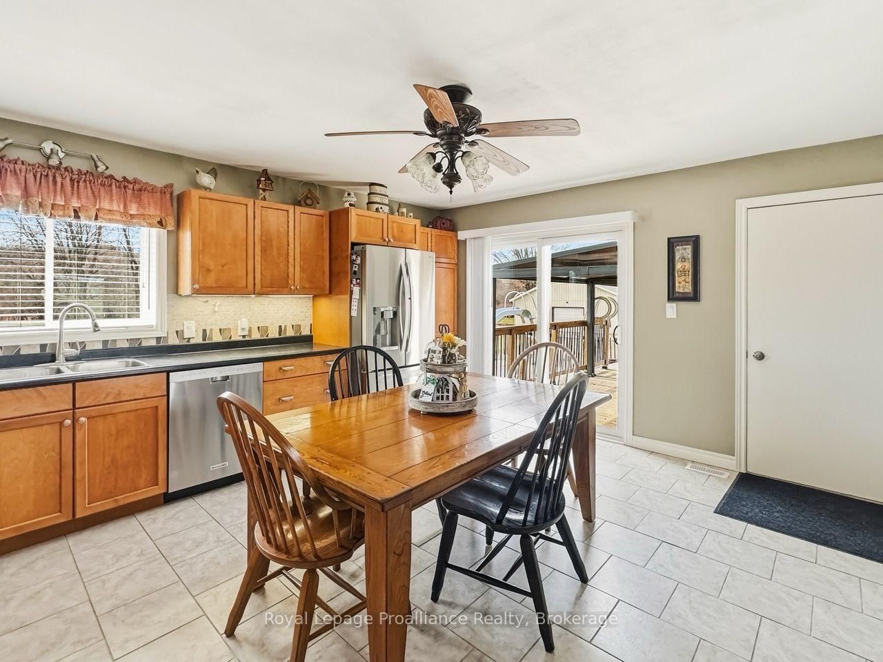 305 Valley Road • Prince Edward County, ON photo 8