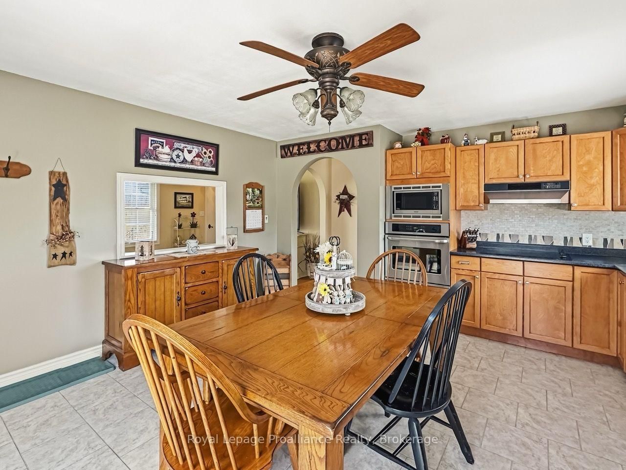 305 Valley Road • Prince Edward County, ON photo 9